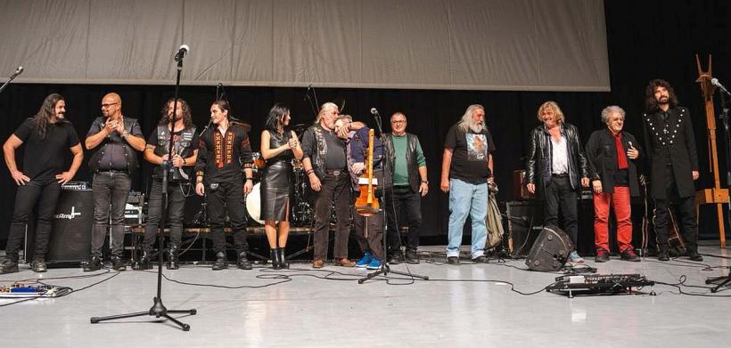 Phoenix, din nou la drum 18828577