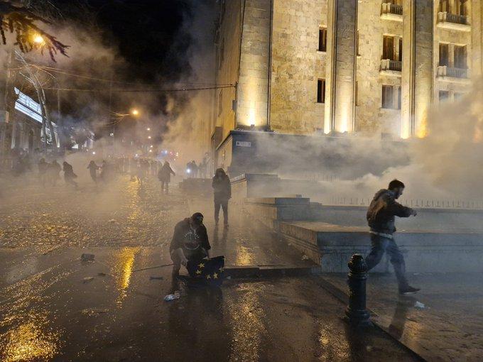 Proteste violente în Georgia  18828794