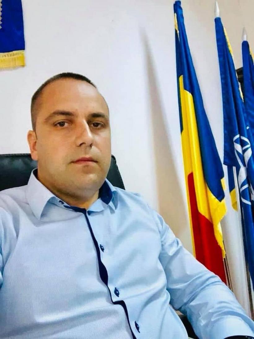 12.000 lei, şpagă pentru un post de buldoexcavatorist 18828594