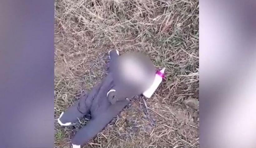 Povestea UIMITOARE a fetiței abandonate pe câmp: „O mânuţă se mişca în şanţ. Era un bebeluş cu o sticluţă de lapte lângă el” 18828877