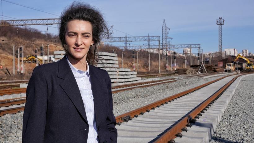 Femeile din CFR: “Este o meserie pentru bărbați, dar, în lumea bărbaților, putem să lucrăm și noi” 18828824