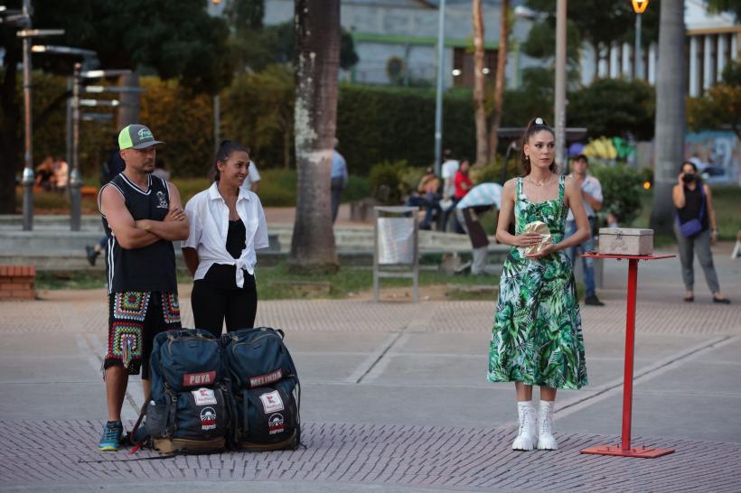 După 8 etape, Puya și Melinda și-au încheiat aventura pe Drumul aurului: Cursa pentru ultima șansă de la America Express, lider de piață 18829066