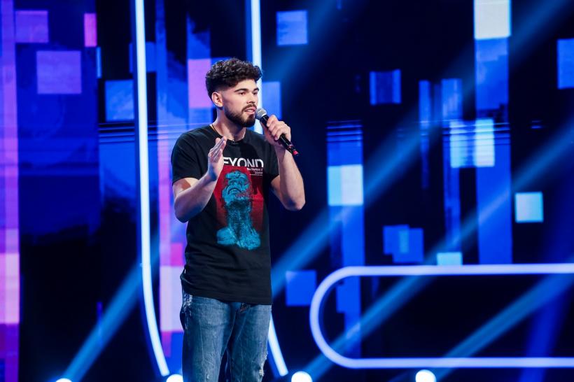 Sâmbătă, de la 20:00, pe Antena 1: Nelu Cortea i-a lansat o invitație de nerefuzat unuia dintre concurenții iUmor: „Mi se pare fabulos! M-ai păcălit la început cu replica de a da pe mod avion așteptările“ 18829039