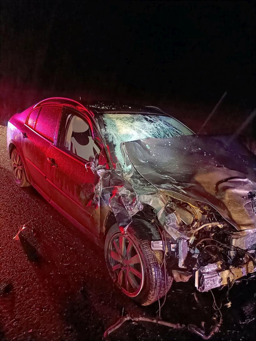 Doi morți după ce trei vehicule s-au izbit pe DN 73, în Brașov 18829163