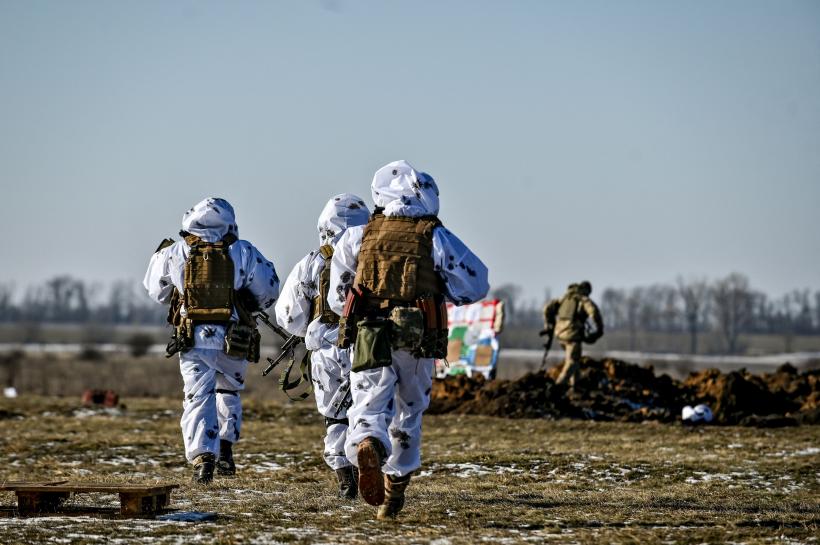 Pericol nuclear! Alimentarea cu energie a centralei Zaporojie, întreruptă de bombardamente 18829005