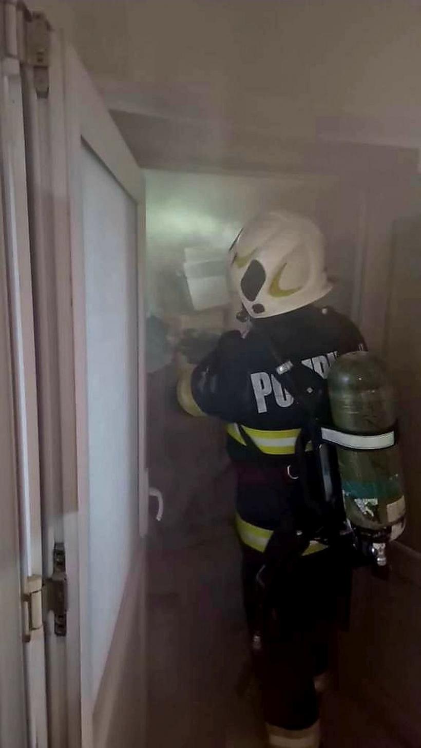 Ore de foc pentru salvatorii Staţiei de Pompieri Midia-Năvodari 18829358