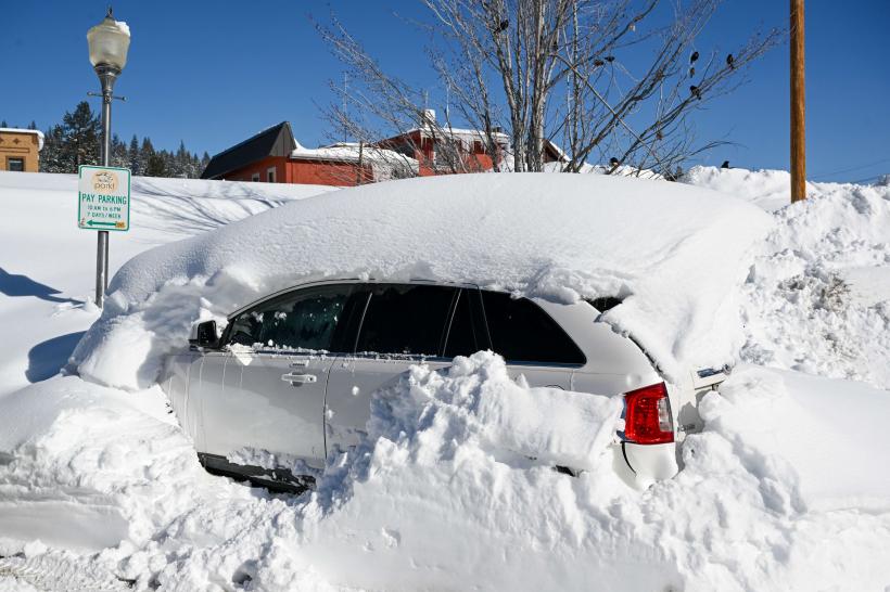 Stare de urgență în California: 2 morți și aproape 10.000 de persoane sub ordin de evacuare 18829343