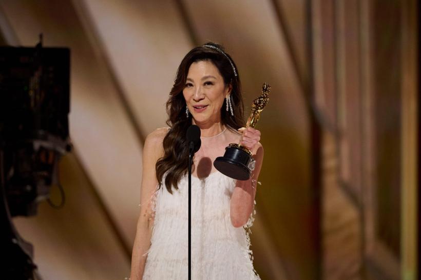 Michelle Yeoh a devenit prima asiatică recompensată cu Oscarul pentru cea mai bună actriță 18829570