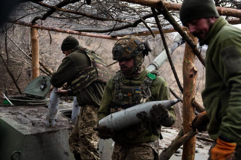Ucrainenii au respins peste 100 de atacuri într-o singură zi