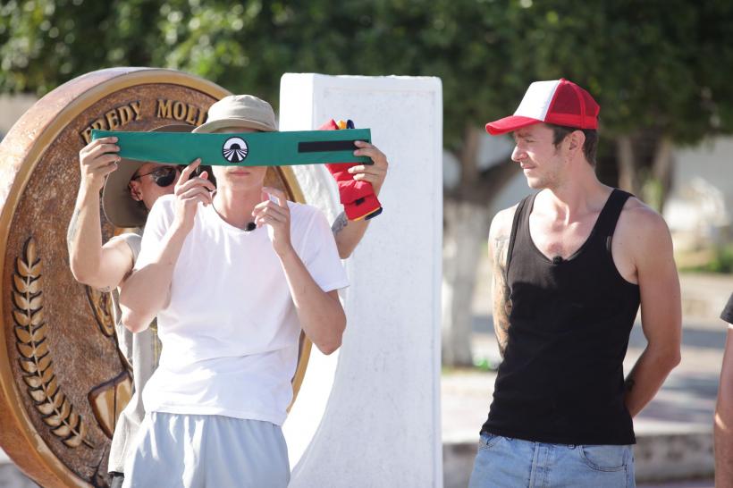 America Express,  din nou lider de piață. Începe lupta pentru locurile din finală. Vulturul roșu așteaptă ultima echipă din cursă 18829775