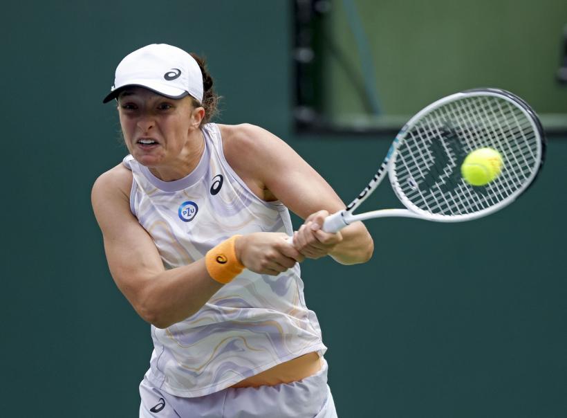 Swiatek trece cu greu de Andreescu și pregătește confruntarea cu Răducanu 18829728
