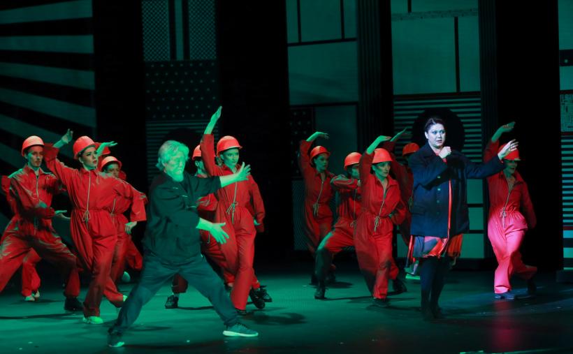 Pe scena mare a TNB, un spectacol care celebrează  iubirea și bucuria de a trăi 18830348