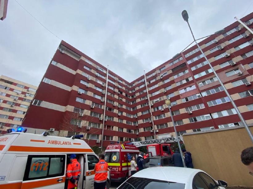 VIDEO Incendiu într-un bloc din Constanța 18830530