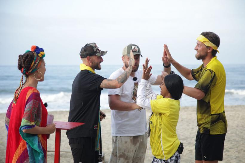 Concurenții America Express dau startul carnavalului în Barranquilla, orașul unde se desfășoară al doilea cel mai mare eveniment de acest gen din lume. Ediția de ieri seară, lider de audiență 18830686