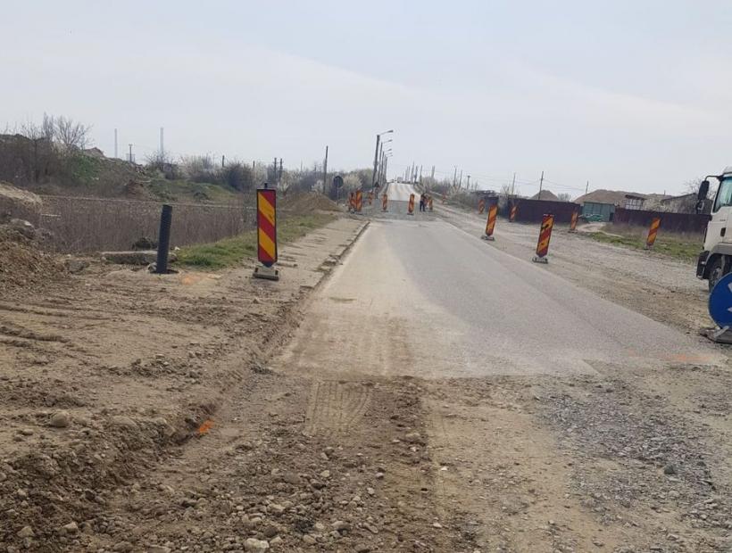 Se închide circulația pe podul peste Olt situat între Drăgășani și Poganu 18830869