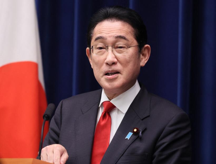 Vizită-fulger: Premierul japonez se întâlnește cu Zelenski la Kiev