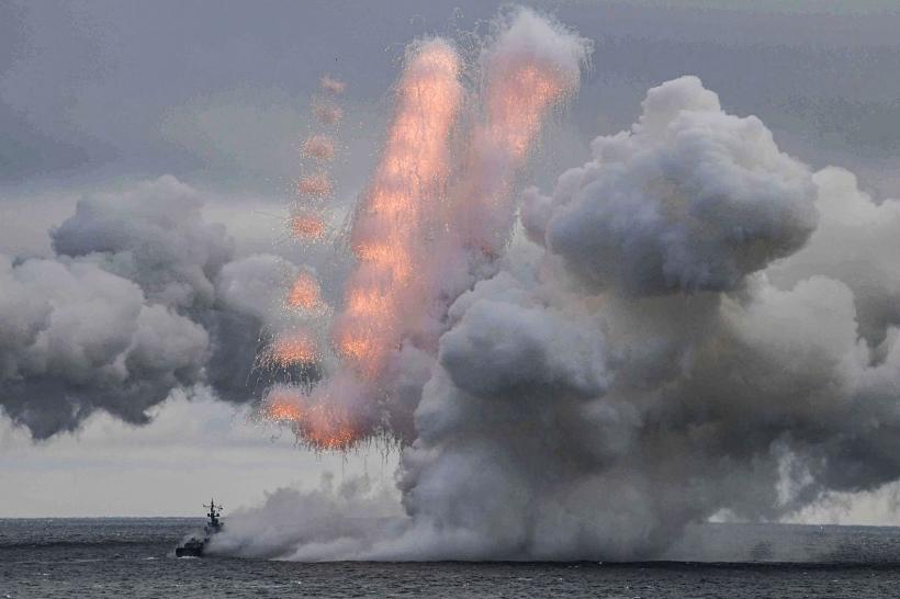 Rusia neagă distrugerea unui transport de rachete Kalibr în Crimeea