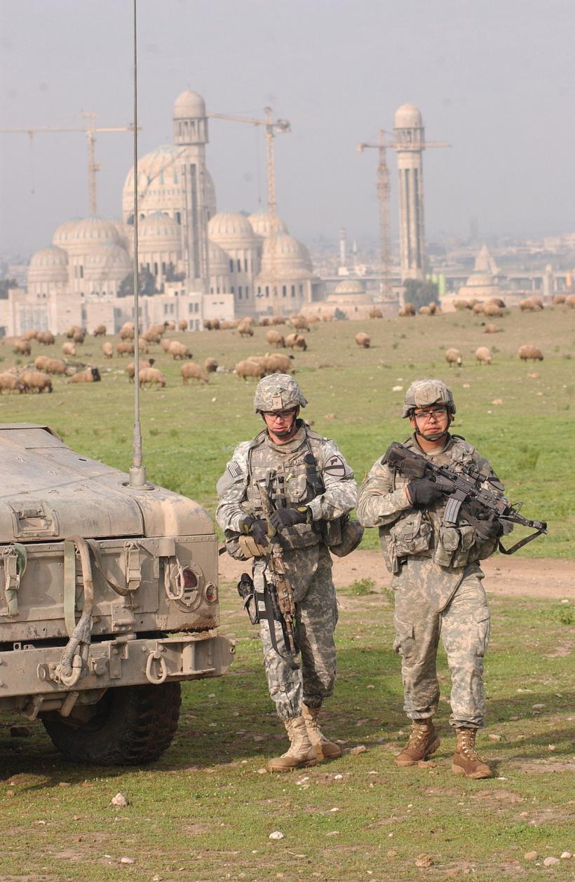Războaiele din Irak și Siria vor costa SUA 3.000 de miliarde de dolari până în 2050
