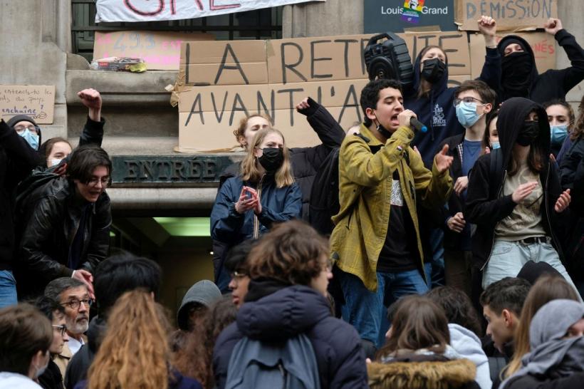 Peste un milion de participanţi la protestele din Franţa. Marine Le Pen: Este "un semnal puternic" 18831262