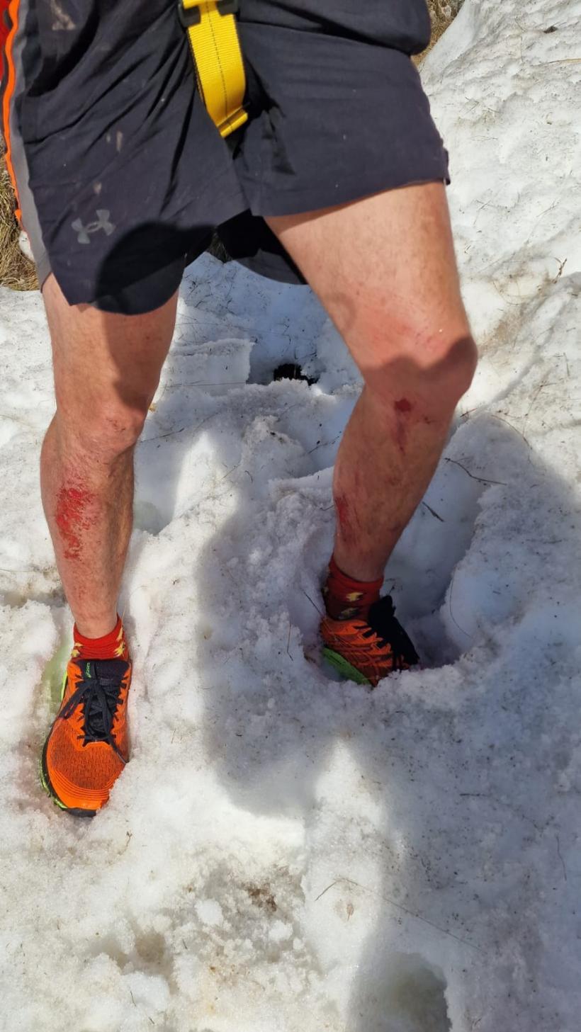 Un gălățean a rămas blocat noaptea, în pantaloni scurți, în Munții Caraiman 18831407