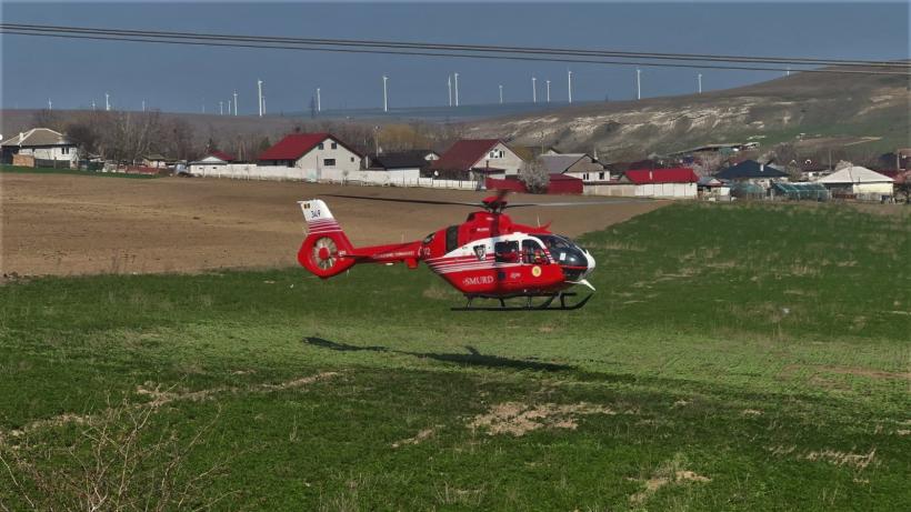 O betonieră s-a răsturnat în județul Constanța. Șoferul este în stare gravă! 18831364