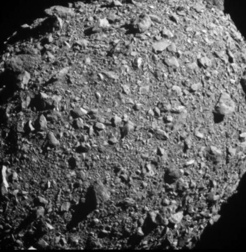 Ucigașul de orașe: Un asteroid de mari dimensiuni va trece pe lângă Pământ