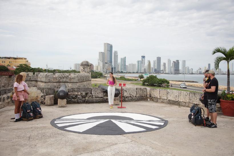 În seara aceasta, de la 20:00, la Antena 1, Andreea Bălan și Andreea Antonescu, Cătălin Bordea și Nelu Cortea: luptă spectaculoasă la sol, în aer și pe apă, în Marea Finală America Express 18831614