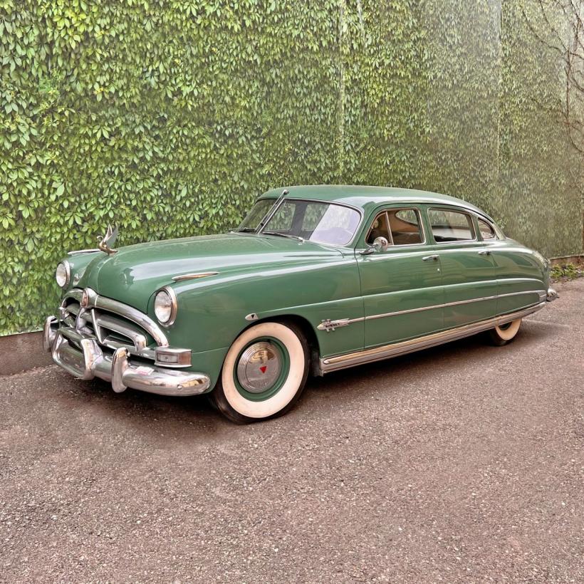 Prima mașină înscrisă la cursele NASCAR, în licitație la București 18831456