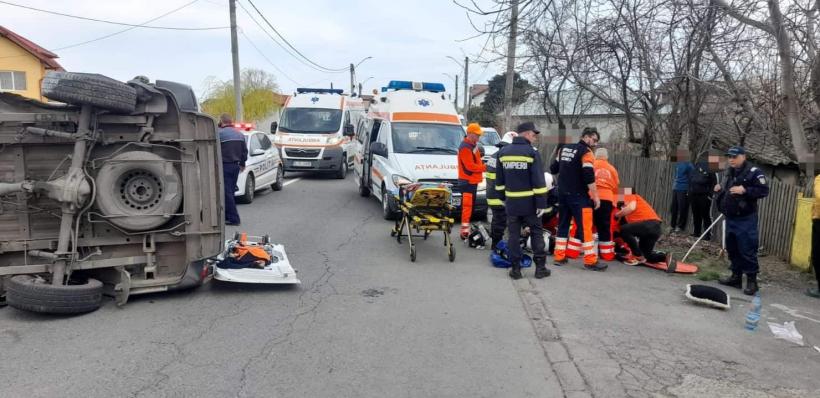 Accident teribil de ambulanță pe DN2, pe raza municipiului Urziceni. Patru persoane au fost rănite. Un copil de 2 ani este inconștient 18831872