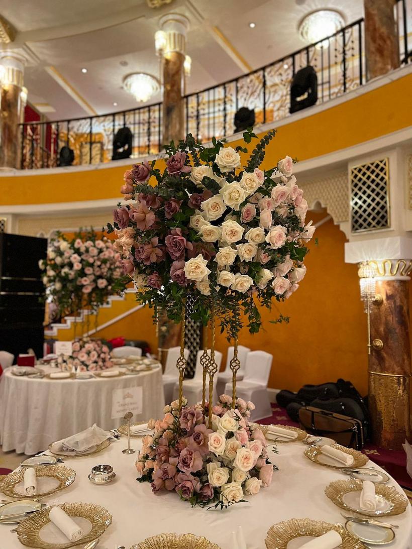  Alexandru Lupoiu, florarul care și-a învins destinul, prin talent și pasiune 18831788