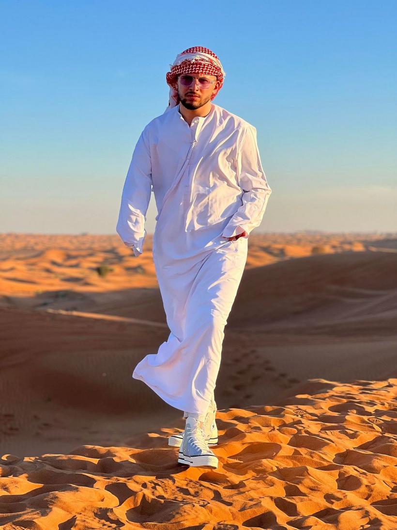  Alexandru Lupoiu, florarul care și-a învins destinul, prin talent și pasiune 18831794