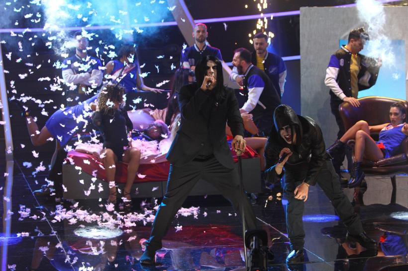 CRBL şi partenerul lui, Vocea din online, puşi în dificultate încă din prima gală Te cunosc de undeva! „Nu am mâncat nimic o zi întreagă” 18832265