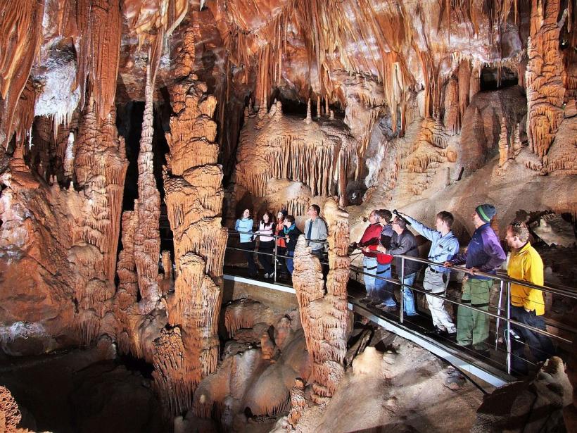 Noul motiv de încălcare a dreptului de proprietate: Blochezi drumul spre peșteră! 18832054