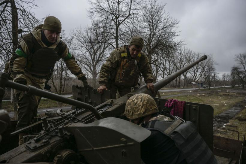 Război în Ucraina, ziua 401. Rusia câștigă teren în Bahmut 18832311
