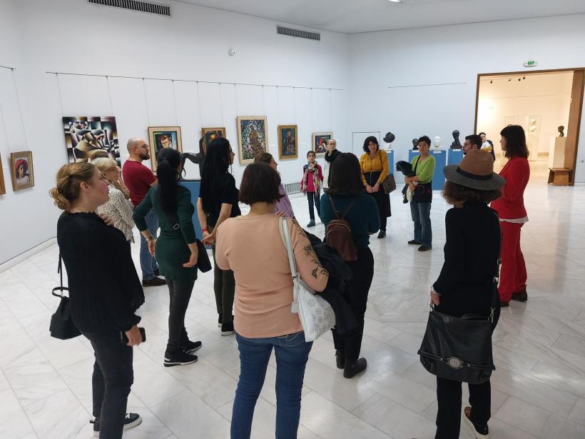 Miercurea gratuită –  MNAR after-hours 18832425