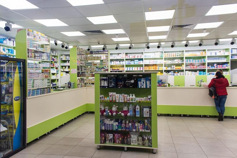 Sancțiuni împotriva farmaciilor care bagă medicamente pe gât clienților