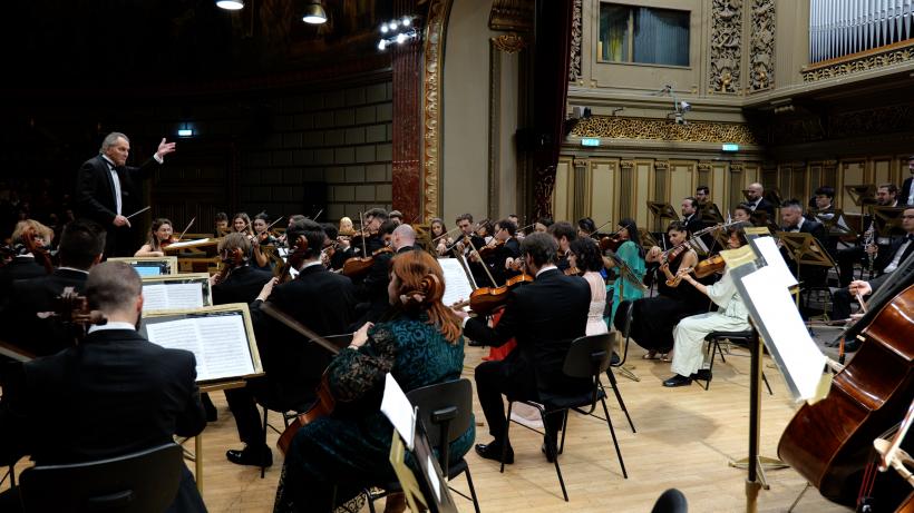 Cristian Mandeal şi Orchestra Naţională Simfonică a României Concert extraordinar la Ateneul Român – Bucureşti şi Megaron Hall – Salonic