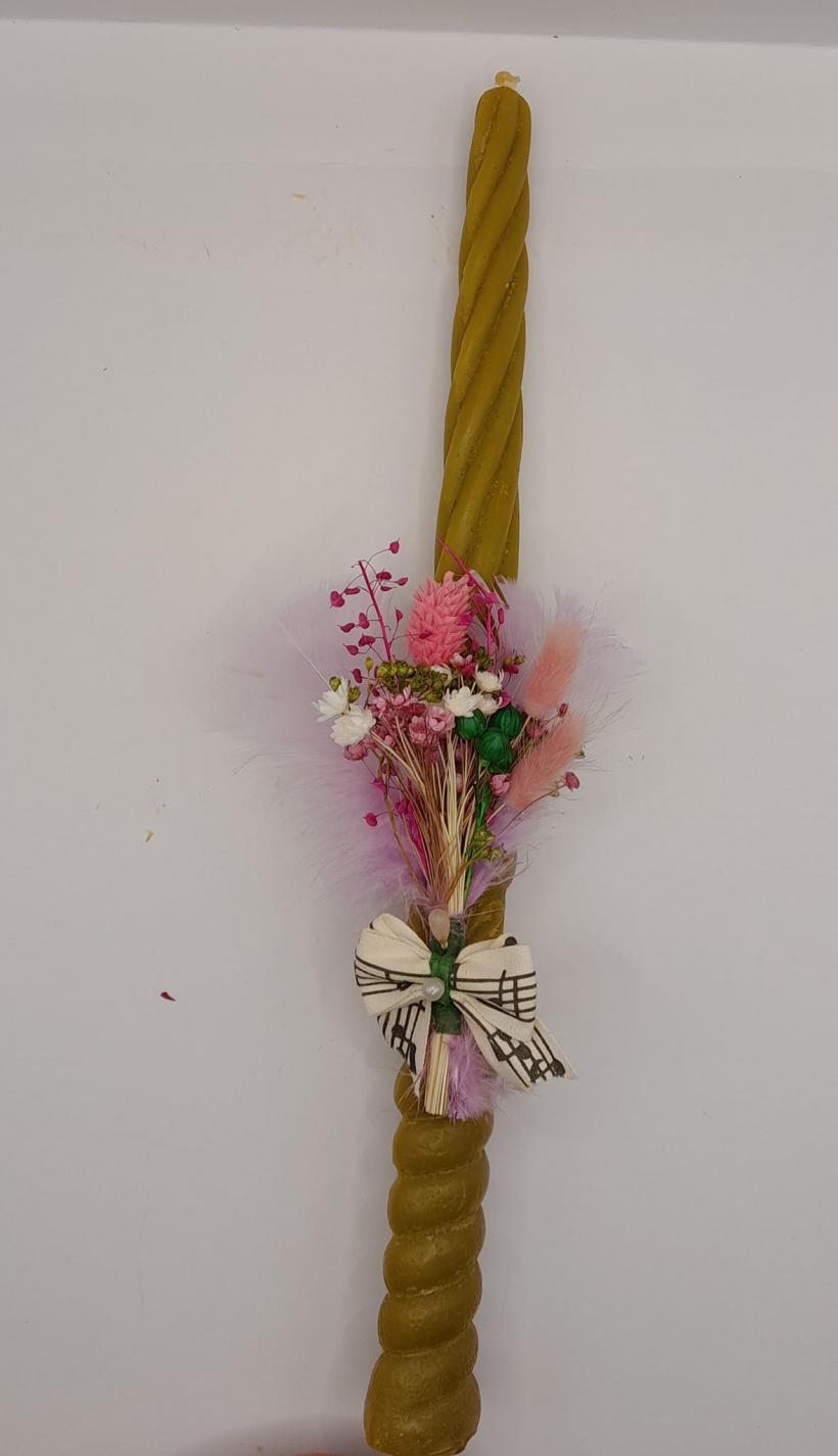 Lumânarea de Înviere. Cât mai costă o tradiție 18832991