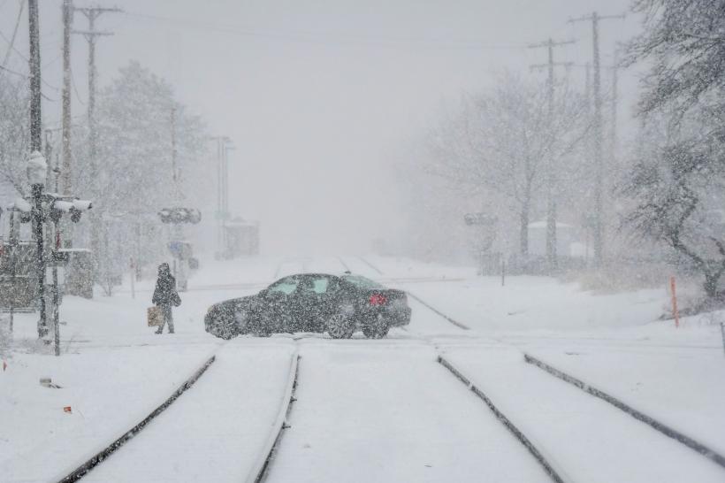 Patru drumuri naționale din zona Moldovei, închise din cauza ninsorilor 18833124