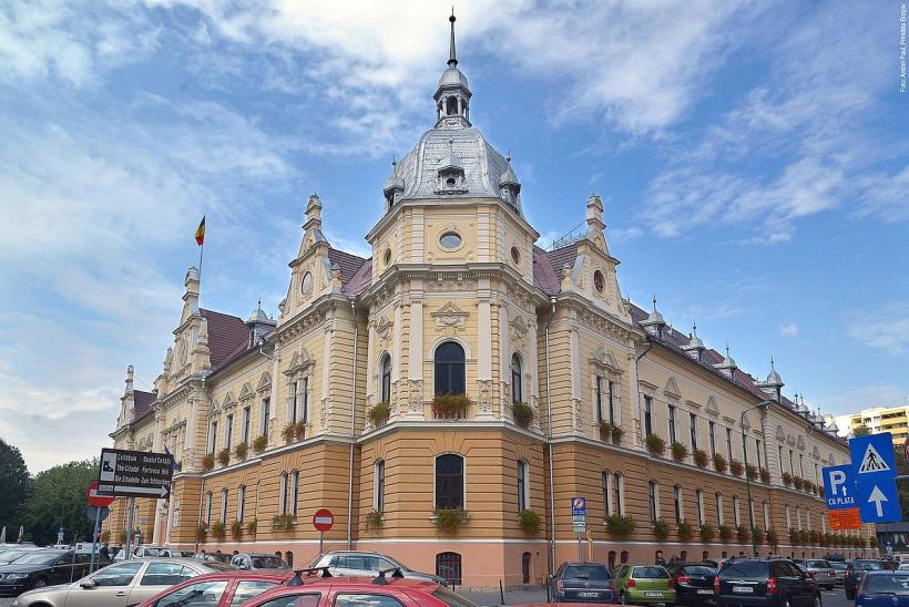 Culmea business-ului la stat: Primăria Brașov organizează proceduri de achiziții și își atribuie singură lucrări de milioane de lei