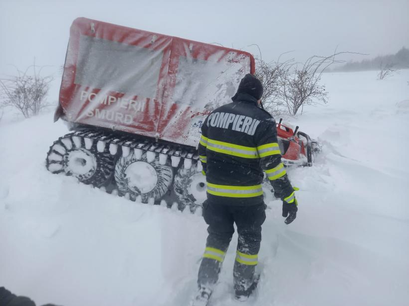 Ninsorile continuă în mai multe zone ale țării. 8 județe afectate de vreme rea în ultimele 24 de ore 18833470