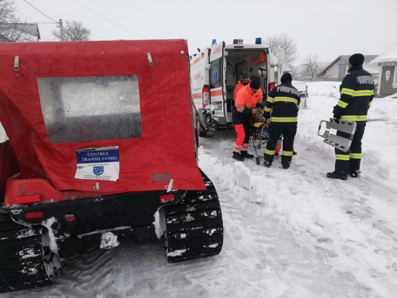 Ninsorile continuă în mai multe zone ale țării. 8 județe afectate de vreme rea în ultimele 24 de ore 18833472