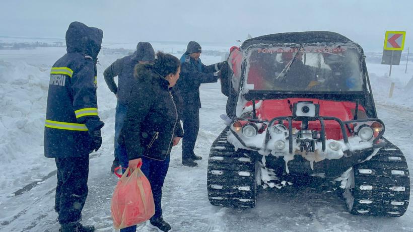 Ninsorile continuă în mai multe zone ale țării. 8 județe afectate de vreme rea în ultimele 24 de ore 18833479