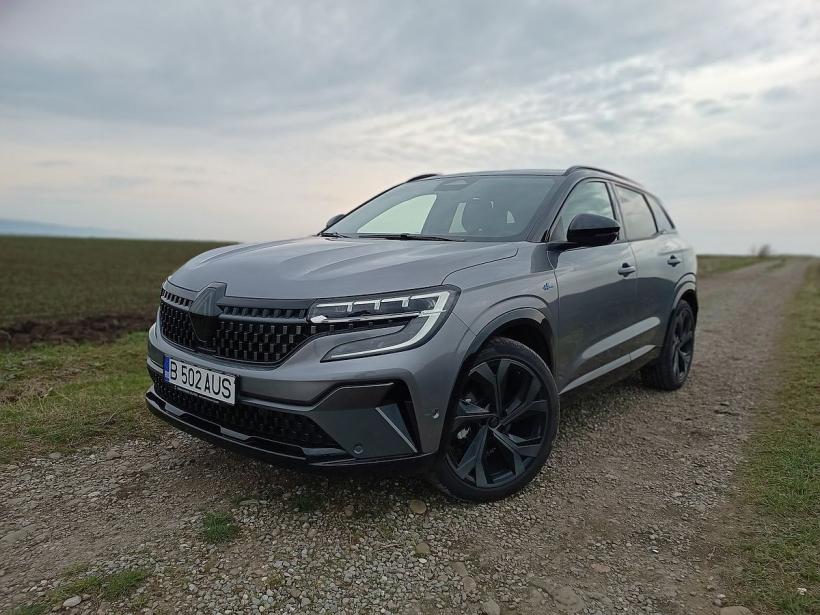 Cum arată noul SUV Renault 18833394