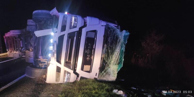 Accident mortal între un TIR și un microbuz în Mureș 18833600