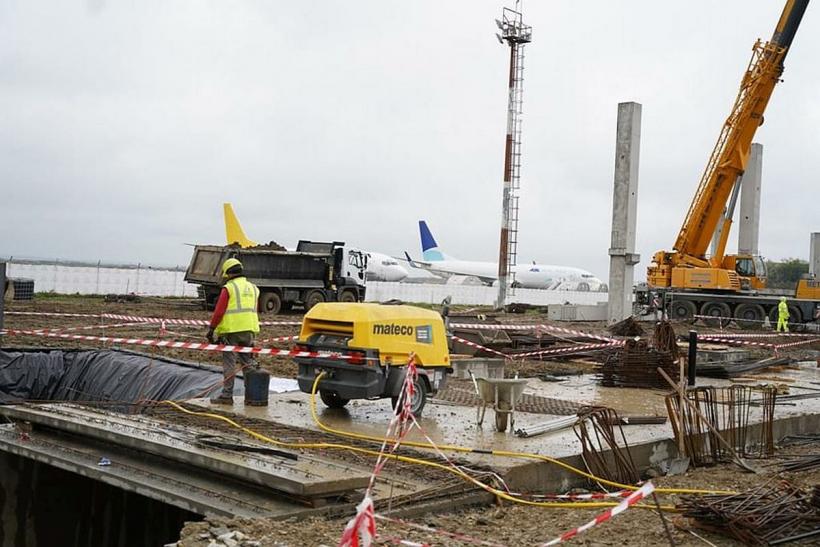 Ministrul Transporturilor, mulțumit de evoluția lucrărilor la Aeroportul Internațional Timișoara 18833579