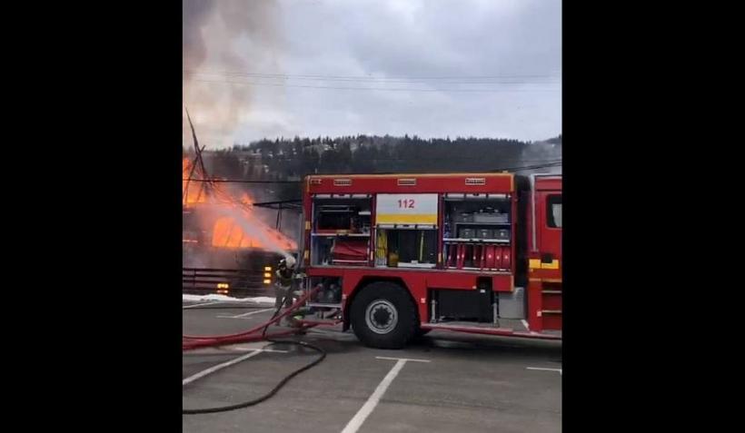 Biserica de lemn din Borșa a ars în totalitate. Incendiul a izbucnit chiar de Florii 18833758