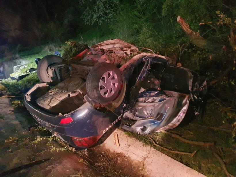 Accident cumplit cu trei victime la Cernavodă! Mașina a fost făcută praf, iar un bărbat a decedat