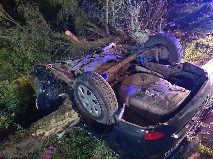 Accident cumplit cu trei victime la Cernavodă! Mașina a fost făcută praf, iar un bărbat a decedat 18833701