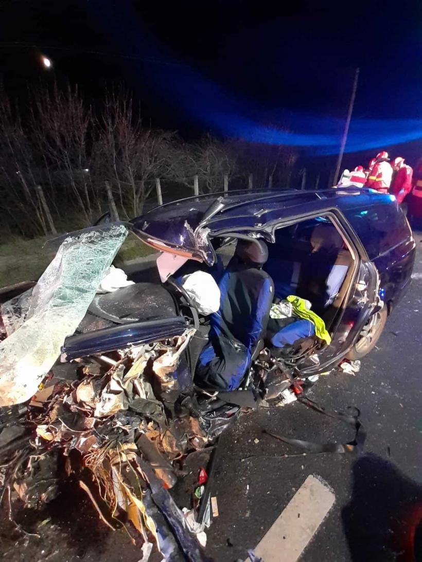 Carambol mortal cu patru vehicule în Florești. O femeie și-a pierdut viața